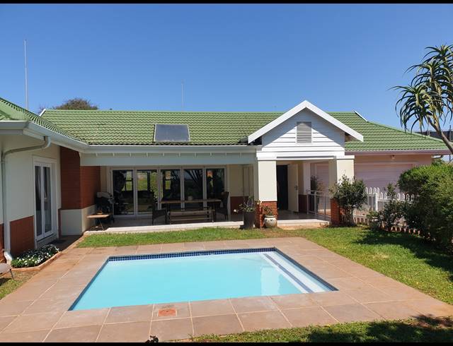 3 BEDROOM FREEHOLD FOR SALE IN KINDLEWOOD ESTATE